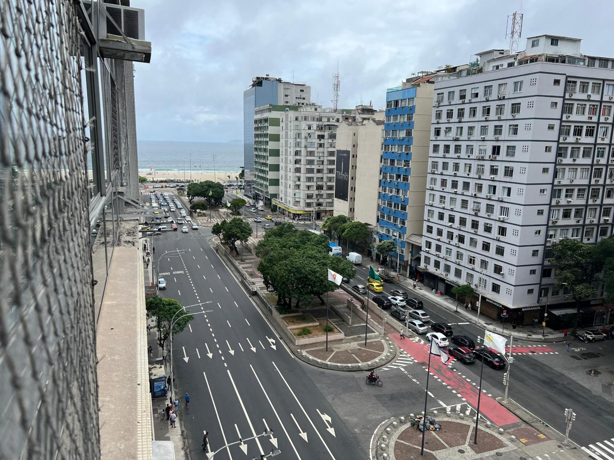 Modern Apartment Perto 1 Block Copacabana Beach Best Beach - Rio Janeiro - Rio de Janeiro, Rio de Janeiro